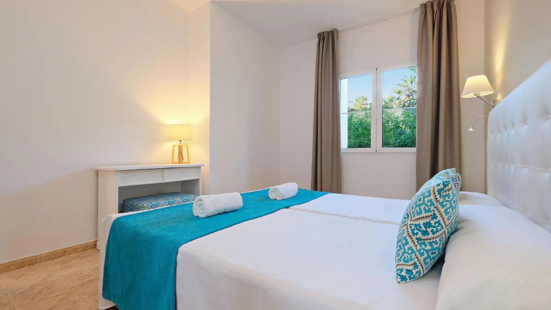Hotel Moon Dreams Marina Parc Na Macaret 4*,